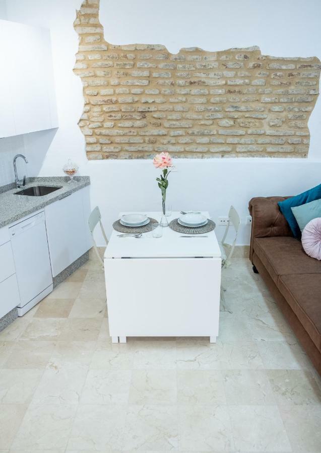 La Juderia Del Buen Viaje Apartment Seville Luaran gambar